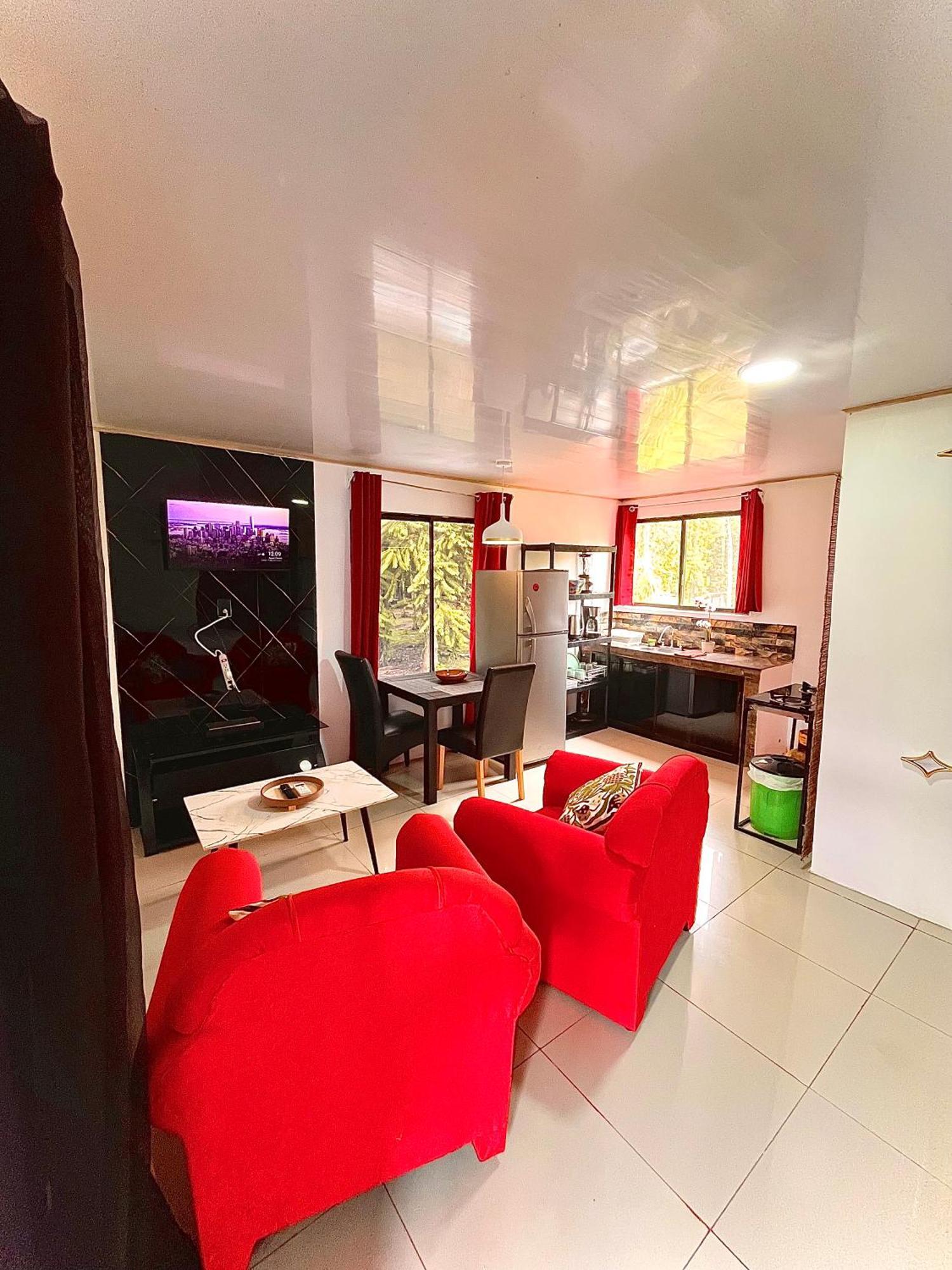 Casa Arrecife A 5mins Del Mar Y A 400m Del Centro * Puerto Viejo de Talamanca